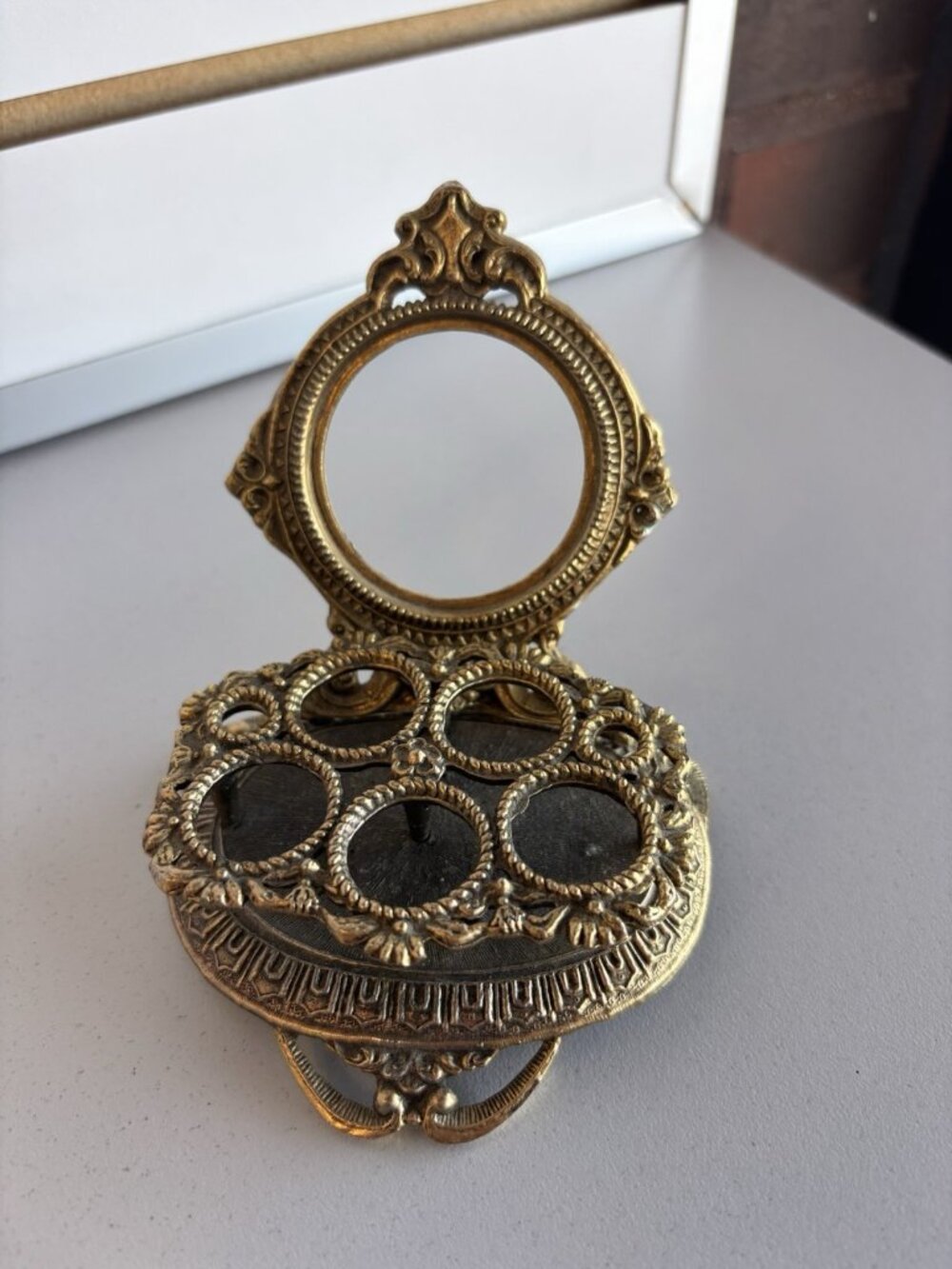 Vintage Celeste 5 Lipstick Tube Holder Goldtone  Hollywood Regency No Mirror